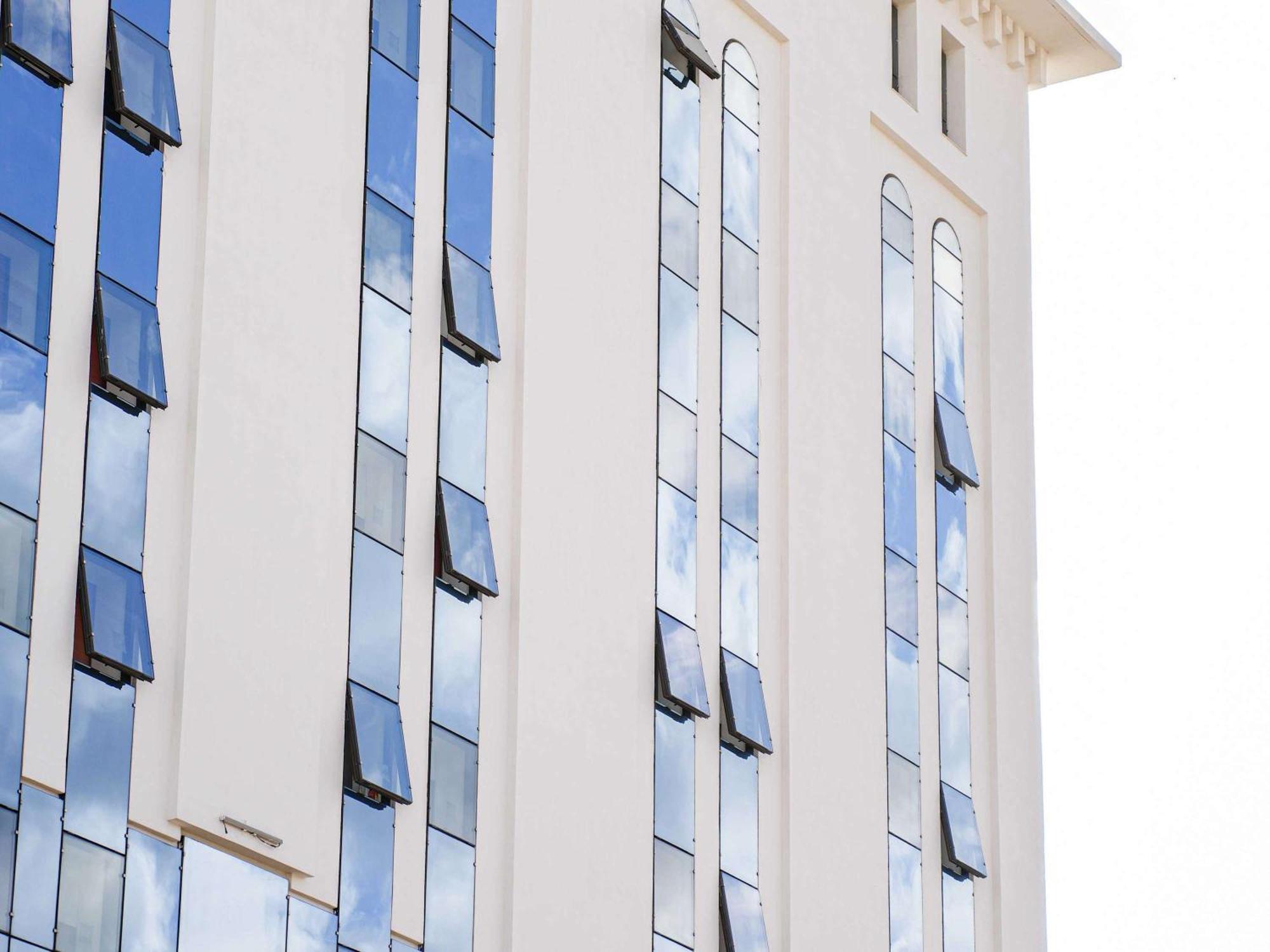 Ibis Tunis Hotel Exterior photo